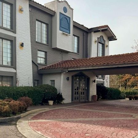 Days Inn By Wyndham Augusta Washington Rd Bagian luar foto