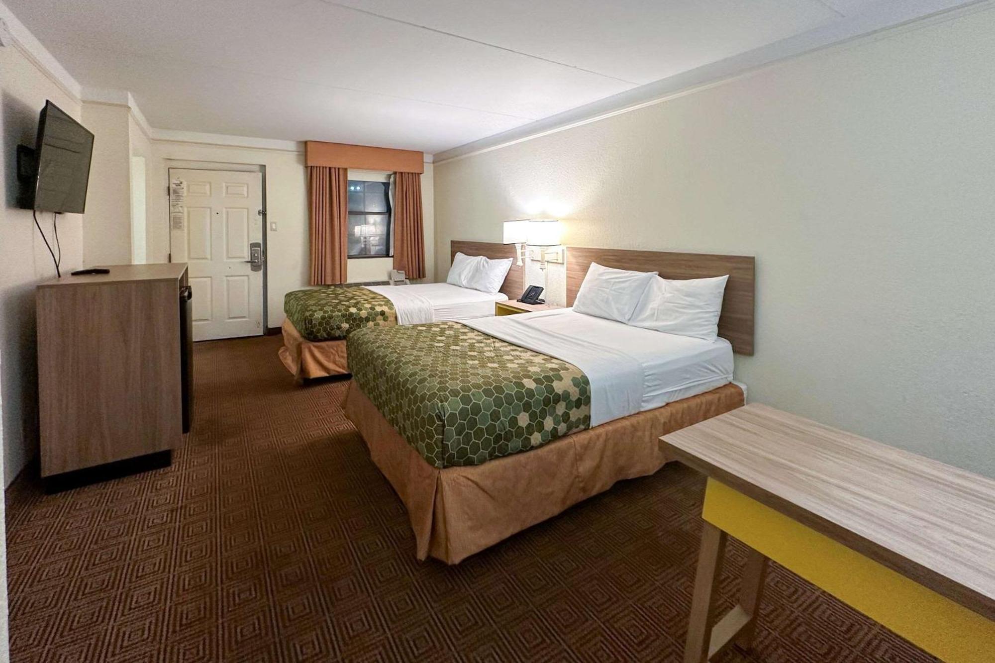 Days Inn By Wyndham Augusta Washington Rd Bagian luar foto