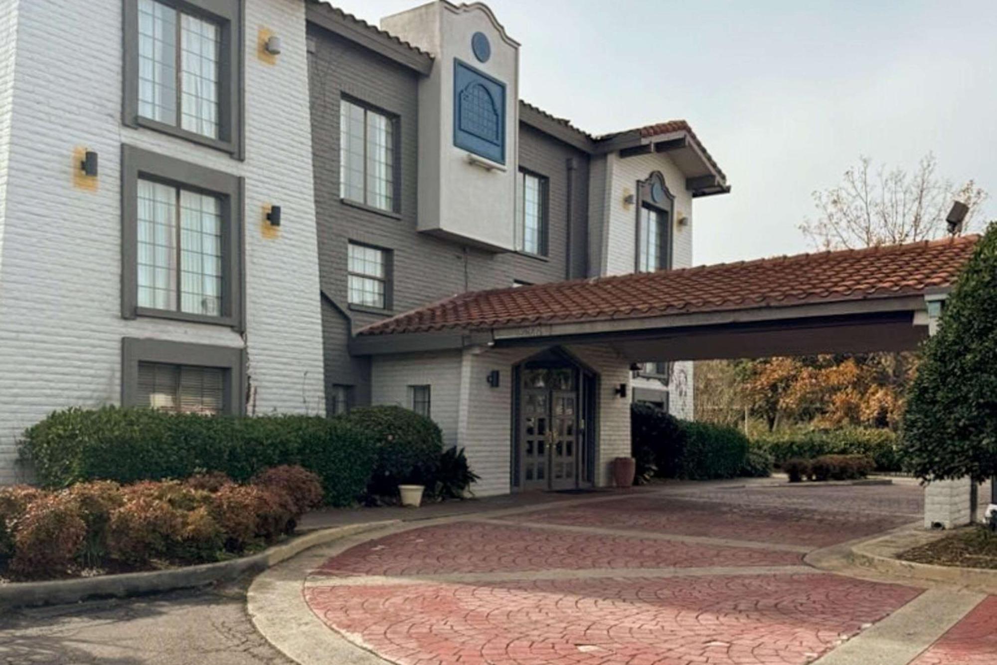 Days Inn By Wyndham Augusta Washington Rd Bagian luar foto